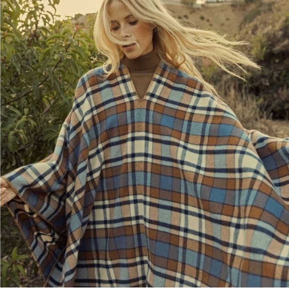 Doen Dusk Poncho - Picture 1 of 6